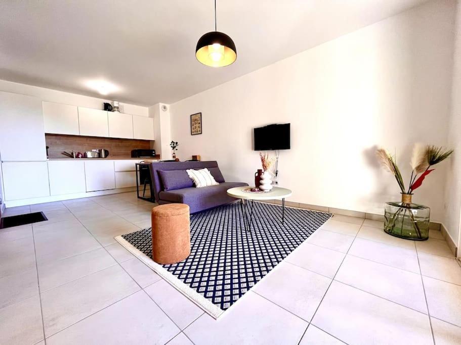 Appartement Neuf Avec Terrasse Saint-Florent  Exteriör bild