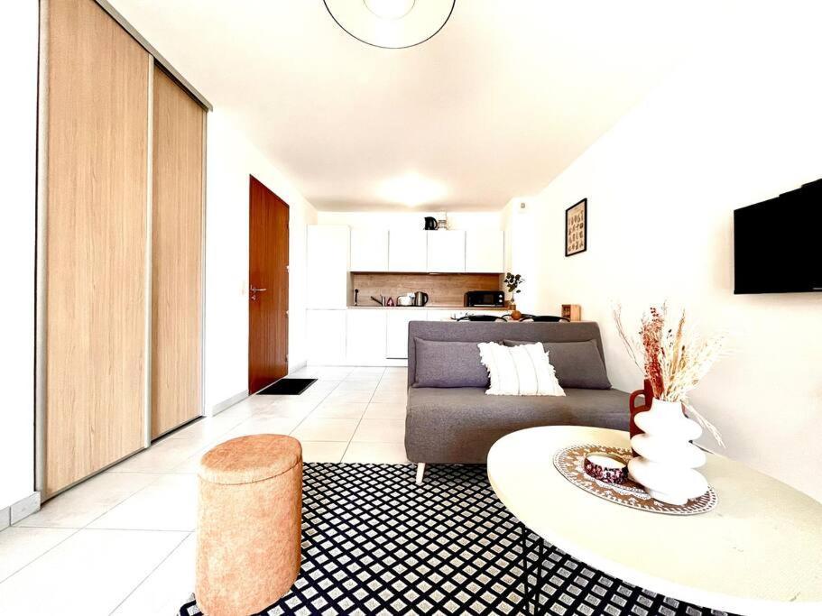 Appartement Neuf Avec Terrasse Saint-Florent  Exteriör bild
