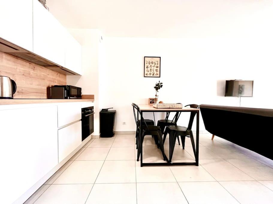Appartement Neuf Avec Terrasse Saint-Florent  Exteriör bild